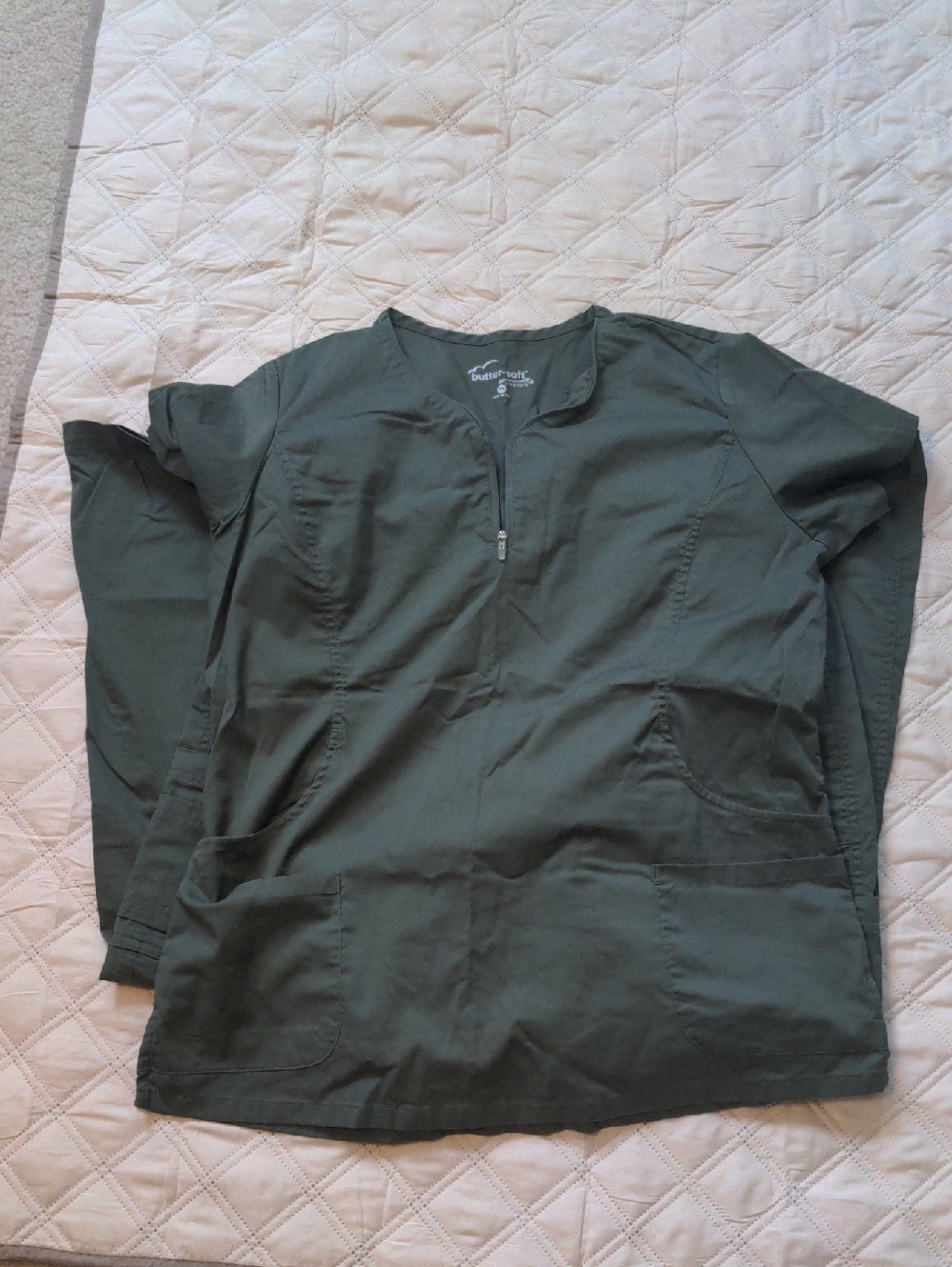 Unbranded Women's Olive Green Scrub Top and Pants Set - Picture 8 of 15